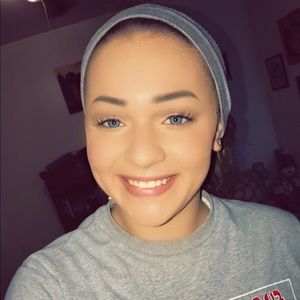 Meet your Posher, Katelyn